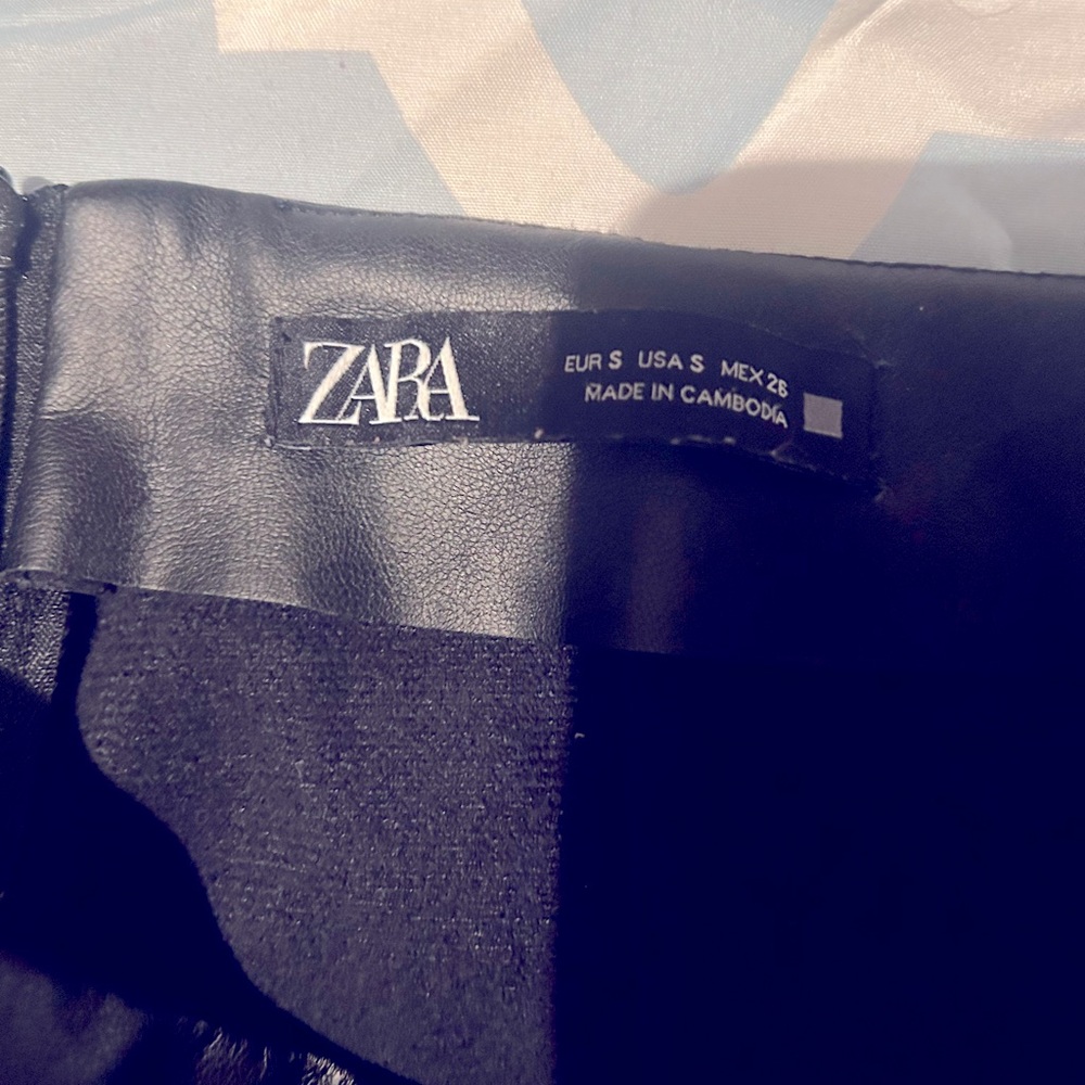 Zara black leather skort
